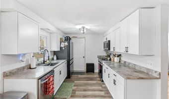 31 Charles St, North Kingstown, RI 02852