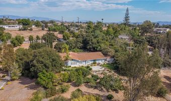 1581 Sycamore Dr, Fallbrook, CA 92028