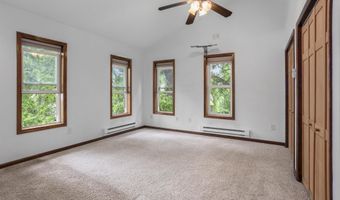 1324 W WASHINGTON St, Appleton, WI 54914