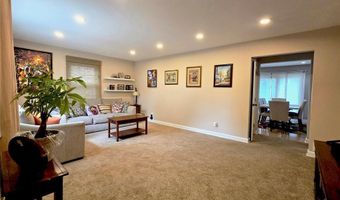 202 Pleasant Ave, Bergenfield, NJ 07621