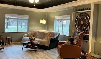 5123 4th Ave, Andover, OH 44003