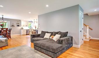 296 Twin Brook Ln, Coventry, RI 02816