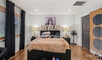 1027 Dresden Dr W, Charlotte, NC 28205