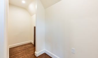 2-4 Brechin Ter, Andover, MA 01810