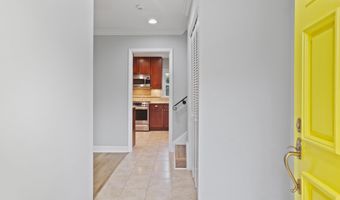 8323 BLOWING ROCK Rd, Alexandria, VA 22309