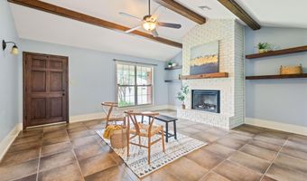 304 Presbytere Pkwy, Lafayette, LA 70503