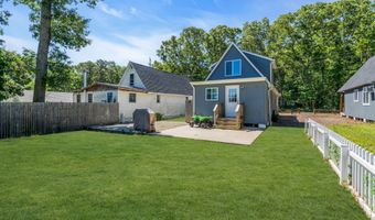 375 E Barnegat Ave, Bayville, NJ 08721