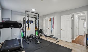 435 STANTON Pl, Alexandria, VA 22304