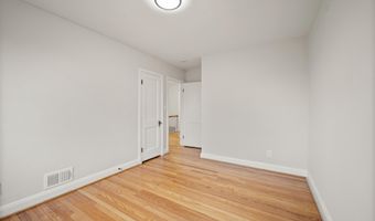 323 STRATFORD Rd, Baltimore, MD 21228