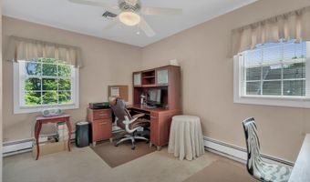 119 East Rd, Belford, NJ 07718