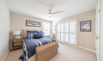 199 11th St, Avalon, NJ 08202