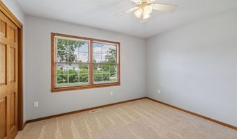 904 Cottage St, Adel, IA 50003