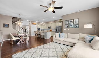 42230 PIEBALD Sq, Aldie, VA 20105