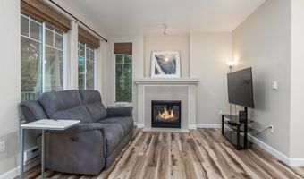 14575 SW MAGPIE Ln 102, Beaverton, OR 97007