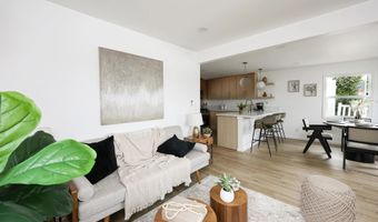8210 Orchard Ave, La Mesa, CA 91942