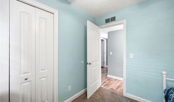 1280 Surfside Cir, Aurora, OH 44202