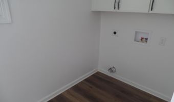 19 S Lester St, Bloomfield, IN 47424