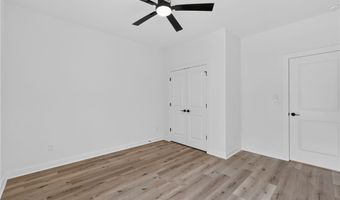 4 McGaugh Dr, Bella Vista, AR 72714
