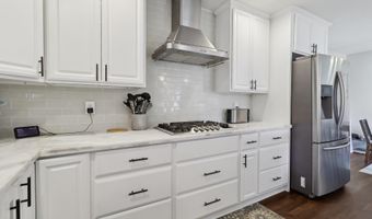 734 Hackberry Pl, Fallbrook, CA 92028