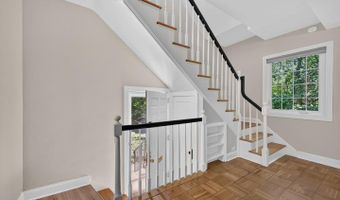 1557 MOUNT EAGLE, Alexandria, VA 22302