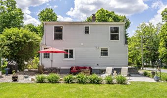 22 Rowe Pl, Bristol, CT 06010