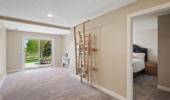 6644 Lamplight Dr, Albertville, MN 55301