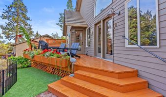 3192 NW Golf View Dr, Bend, OR 97703