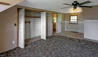 16 Mott Dr, Alloway, NJ 07462