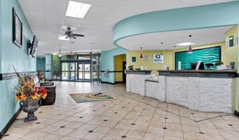 3232 N Summit St, Arkansas City, KS 67005