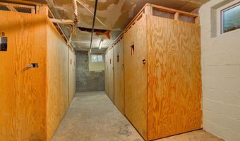 2100 N SCOTT St 103, Arlington, VA 22209