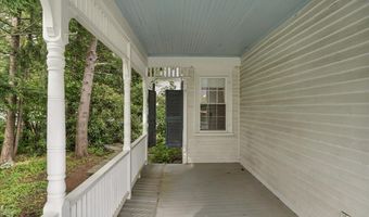 92 Cedar St, Belfast, ME 04915
