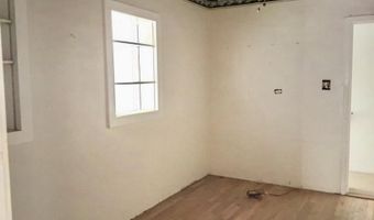809 S Roselawn Ave, Artesia, NM 88210