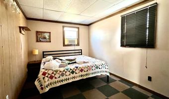 114 Lakota Is, Big Stone City, SD 57216