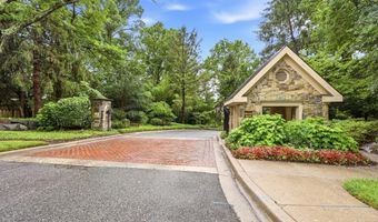 5803 MADAKET Rd, Bethesda, MD 20816