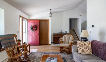 3200 S HUCKLEBERRY Ln, Appleton, WI 54915