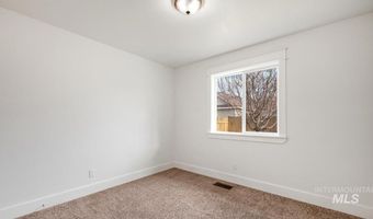 3889 N Maple Grove Rd, Boise, ID 83704