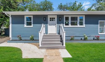 136 Pacific Ave, Beachwood, NJ 08722