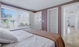 127 Highland Ave, Cumberland, RI 02864
