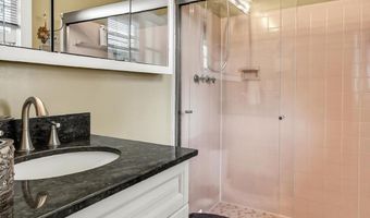 7052 WARDELL St, Annandale, VA 22003