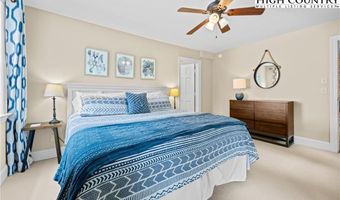 527 Red Tailed Hawk Rd, Banner Elk, NC 28604