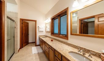 27 Hilltop Drive Dr, Buffalo, WY 82834