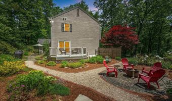 10 Buttonwood Rd, Bedford, NH 03110