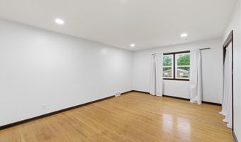 807 Hillcrest Dr, Ashland, OH 44805
