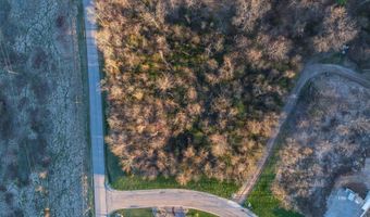 Larson's Way, Athens, OH 45701
