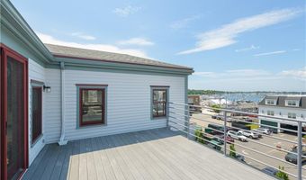 433 Thames St E, Newport, RI 02840