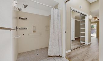 9824 N Lagrima De Oro NE, Albuquerque, NM 87111