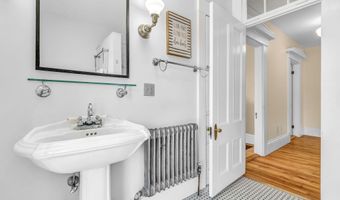 840 Broadway, Bangor, ME 04401