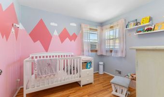 10 Tanglewood Rd, Albany, NY 12205
