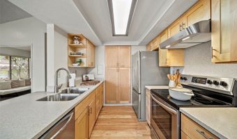 98-1712 KAAHUMANU St 11A, Pearl City, HI 96782