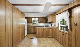 166 Lynch St SE, Acworth, GA 30101